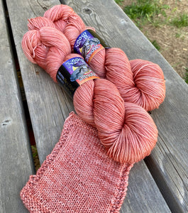 Mistletoe Fingering — Bubbly Pink Semisolid