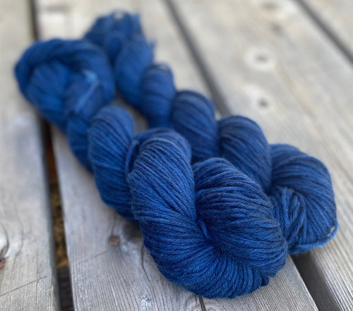 Navy Semisolid Cashmerino Worsted