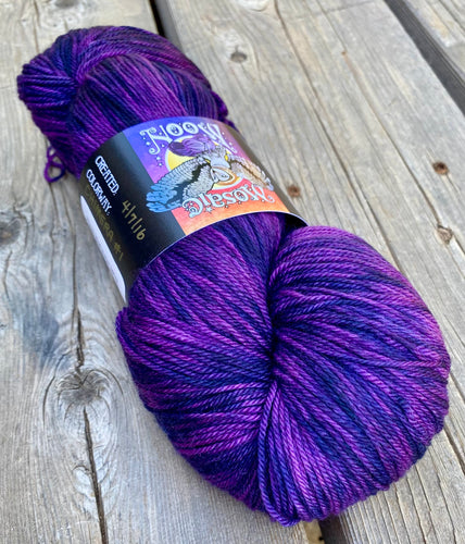 Birch Medium Twist Fingering — Chimera #1 Semisolid 10% OFF!