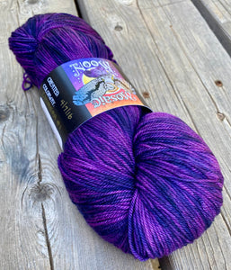 Birch Medium Twist Fingering — Chimera #1 Semisolid 10% OFF!