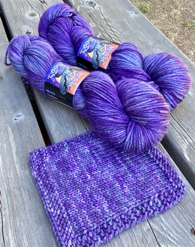 Elderberry Worsted - Silver Frost Semisolid