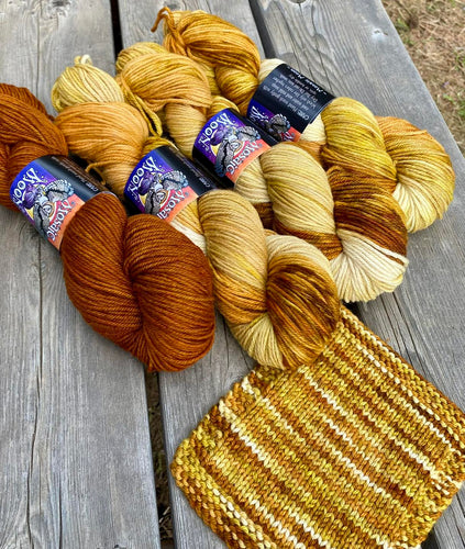 Dryad Organic Worsted - Straw into Gold Colorway, coordinating Deep Gold Semisolid