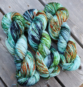 Laurel Nylon Fingering - Kingfisher Sprinkle Dye