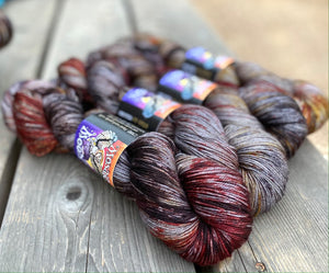 Madrone Fingering - Smaug Sprinkle Dye