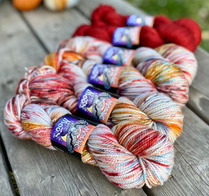 Talisman Worsted - Snow Cardinals  Red Semisolid